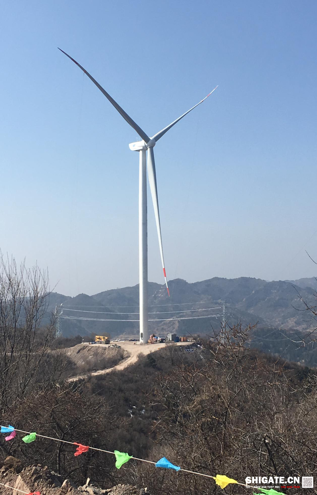 8月28日，河鋼集團舞鋼公司為國電電力發(fā)展股份有限公司（以下簡(jiǎn)稱(chēng)國電）生產(chǎn)的3000余噸風(fēng)電用鋼順利發(fā)往客戶(hù)，將用于云南宣威西澤風(fēng)電項目塔筒制造。舞鋼憑著(zhù)快捷的合同交貨和優(yōu)良的產(chǎn)品質(zhì)量得到客戶(hù)高度肯定。該客戶(hù)也是舞鋼8月份新開(kāi)發(fā)的直供客戶(hù)之一。