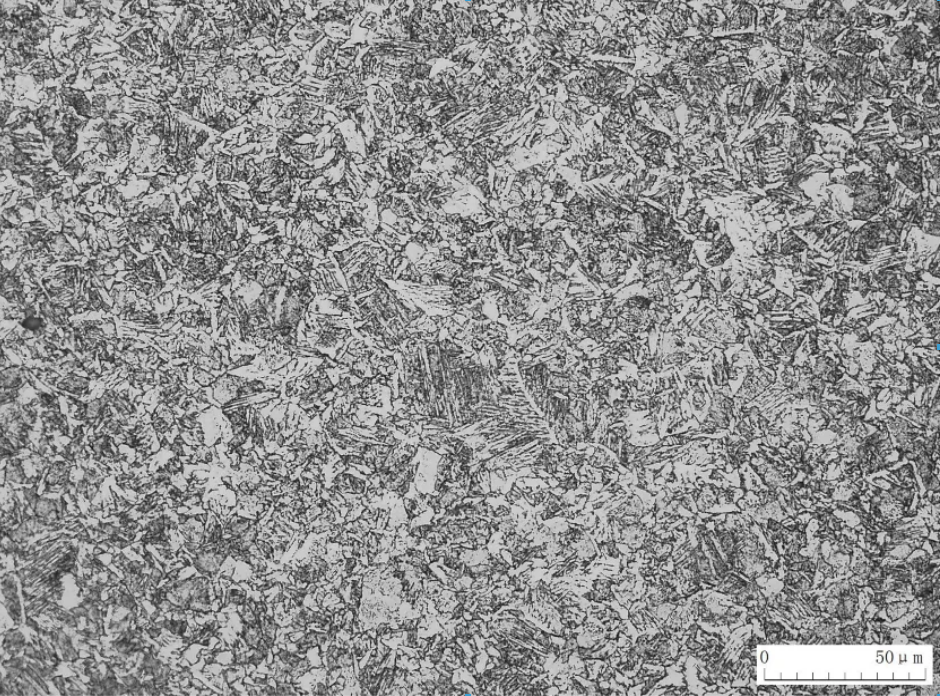  核電用鋼的種類(lèi)繁多，主要包括碳鋼、不銹鋼、合金鋼、鎳基材料等。  這些鋼材在核電站中應用于各種設備和組件，例如反應堆殼體、壓力容器、蒸汽發(fā)生器等。具體來(lái)說(shuō)，有Mn-Ni-Mo系低合金高強度鋼、A508-3、A533(B、D)、16MND5、18MND5、20MND5、SA533、20HR、20MnHR、16MnHR等。  此外，核電主管道通常采用18-8型奧氏體不銹鋼，如316L不銹鋼，而蒸汽發(fā)生器的U型傳熱管過(guò)去使用18-8不銹鋼，目前已廣泛采用Ni基合金，如690、800等。核級閥門(mén)用鋼一般選用低碳或超低碳奧氏體型不銹鋼，以確保良好的耐蝕性、抗輻照、抗沖擊和抗晶間腐蝕特性。    核島用金屬材料概述 不同堆型，其結構和用途雖有所不同，但在實(shí)現核裂變反應和可控制的過(guò)程是相同的，都需要燃料元件、堆內構件、控制棒、反射層、冷卻劑和慢化劑（快堆除外）以及包容他們的壓力容器或壓力管道等，因而需要各種各樣的材料來(lái)制作相關(guān)部件，以實(shí)現核能向熱能、熱能向電能的安全、高效率的轉化。  按照相關(guān)設備部件服役工況或使用功能的不同，核電設備可分為核一級、核二級、核三級和非核級。有核級要求的設備，一般即稱(chēng)其所用材料為核電關(guān)鍵材料。  核電常用的關(guān)鍵材料大體可分為碳鋼、不銹鋼和特殊合金；若進(jìn)一步細分，則有碳（錳）鋼、低合金鋼、不銹鋼、鋯合金、鈦鋁合金和鎳基合金等，按品種則有鑄鍛件、板、管、圓鋼、焊材等等。  核反應堆的發(fā)展，從一開(kāi)始就包括了材料的開(kāi)發(fā)與優(yōu)化，材料的發(fā)展決定了其發(fā)展情況。因為核電具有新的熱傳導條件及特殊的環(huán)境條件，如輻照或冷卻劑腐蝕等，要求所用材料必須能適合于這些應用條件；強調材料的另一個(gè)原因，是核電站系統比常規電站有更高的安全要求。  由于我國目前主要是建造第二代成熟的1000MW壓水堆核電站、通過(guò)技術(shù)引進(jìn)并吸收國外先進(jìn)技術(shù)以發(fā)展先進(jìn)的第三代1000MW級壓水堆核電站。因此，本講義以壓水堆核電站為例，對其不同設備的用材做一簡(jiǎn)單介紹。  在壓水堆核島中，主要設備除反應堆及壓力容器外，還有蒸汽發(fā)生器、冷卻劑主泵機組、穩壓器及主管道等。由于這些部件在核島內的位置、作用和工況不同，故材料的使用要求和環(huán)境條件也不盡相同，不同程度地存在輻照或酸腐蝕等；不僅要考慮常規的一些要求（如強度、韌性、焊接性能和冷熱加工性能），而且須考慮輻照帶來(lái)的組織、性能、尺寸等變化，如晶間腐蝕，應力腐蝕和低應力脆斷、以及材料間的相容性、與介質(zhì)的相容性，以及經(jīng)濟可行性等。  為便于從它們的服役特點(diǎn)中理解每個(gè)部件的功能、選擇依據，下面將壓水反應堆核島內重要金屬部件的工況、要求以及他們的所用材料體系簡(jiǎn)述如下。    1.1壓水堆零/部件用金屬材料  1.1.1包殼材料  包殼，是指裝載燃料芯體的密封外殼。其作用是防止裂變產(chǎn)物逸散和避免燃料受冷卻劑的腐蝕以及有效地導出熱能，在長(cháng)期運行的條件下不使放射性裂變產(chǎn)物逸出。  工況最為苛刻：內受裂變產(chǎn)物、外受冷卻劑腐蝕和溫度、壓力的作用，并受到強烈的中子輻射和冷卻劑的沖刷、振動(dòng)以及內應力、熱循環(huán)（開(kāi)、停堆時(shí)）應力和燃料腫脹等作用。  因而，包殼材料應具有以下性能：熱中子吸收截面小、感生放射性小、半衰期短；強度高、塑韌性好、抗腐蝕性強、對晶間腐蝕應力腐蝕和吸氫不敏感；熱強性能、熱穩定性和抗輻照性能好；導熱率高、熱膨脹系數小，與燃料和冷卻劑相容好；易于加工、便于焊接和成本低。  適宜作為包殼的材料主要有：鋁及鋁合金、鎂合金、鋯合金和奧氏體不銹鋼以及高密度熱解碳。  在壓水堆中，主要采用了鋯合金，這是因為其熱中子吸收截面小、導熱率高、力學(xué)性能好，且有良好的加工性能以及與UO2較好的相容性，尤其對高溫水、高溫水蒸汽也有良好的抗腐蝕性和熱強性。  1.1.2堆內構件材料  在壓水堆中，除了反應堆壓力容器和燃料組件及相關(guān)的組件以外的均為堆內構件，如壓緊板、導向筒、吊籃、圍板、流量分配板、上下柵格組件等。  作用有：支撐燃料組件及其精確定位、為控制棒及堆芯測量裝置和輻照監督和提供支撐和導向、合理分配冷卻劑流量和減少壓力容器內表面的中子注量。  工作環(huán)境：面對活性區、受到冷卻劑沖刷和高溫、高壓作用。  堆內構件用材應具強度高、塑韌性好、高溫性能好，中子吸收截面和中子俘獲截面以及感生放射性小，抗腐蝕性、抗輻照性能好并與冷卻劑相容好，導熱率高、熱膨脹系數小，易于加工、便于焊接和成本低。  適合于壓水堆內構件用材料主要為奧氏體不銹鋼以及部分鎳基合金。  1.1.3反應堆回路材料  壓水反應堆的回路管道是維持和約束冷卻劑循環(huán)流動(dòng)的通道。  作用：封閉高溫、高壓和帶強放射性冷卻劑，對反應堆安全和正常運行起保障作用。  回路管道用材應具備如下性能：抗應力腐蝕、晶間腐蝕和均勻腐蝕的能力強，基體組織穩定、夾雜物少、具有足夠強度、塑性和熱強性能，鑄造和焊接性能好、生產(chǎn)工藝成熟，成本低、有類(lèi)似的使用經(jīng)驗，Co含量盡量低。  適合于壓水堆內構件用材料主要為奧氏體不銹鋼。  1.1.4反應堆壓力容器材料  反應堆壓力容器是裝載堆芯、支撐堆內所有構件和容納一回路冷卻劑并維持其壓力的堆本體承壓殼體。  它是由上、下封頭和筒體組成；它與一回路管道共同組成冷卻劑壓力邊界；還具有密封放射性、阻止裂變產(chǎn)物逸散的功能。  對反應堆壓力容器用材要求：強度高、塑韌性好、抗輻照性能和抗腐蝕性強、與冷卻劑相容好；純凈度高、偏析和夾雜物少、晶粒細小、組織穩定；易于進(jìn)行冷熱加工（包括焊接和淬透性好）；成本低、高溫高壓下使用經(jīng)驗豐富。  反應堆壓力容器，目前國內外廣泛采用的是A508Ⅲ（Gr.3Cl.1）、16MND5，內壁堆焊不銹鋼。  1.1.5蒸汽發(fā)生器材料  蒸汽發(fā)生器是壓水反應堆一回路的熱能傳遞給二回路介質(zhì)以產(chǎn)生蒸汽的熱交換設備，它采用帶汽水分離器的飽和蒸汽。一般為管殼式，主要由筒體、管板、水室、汽水分離器及外殼容器、傳熱管等部件組成。  蒸汽發(fā)生器傳熱管為壓水堆核電站中的核心部件，起著(zhù)一、二回路的能量交換和一回路壓力邊界完整性起著(zhù)重要的作用。傳熱管在特定結構和介質(zhì)條件下，承受高溫、高壓和管子內外的壓差以及腐蝕、水力振動(dòng)等工況的作用，容易造成各種類(lèi)型的腐蝕損傷和應力腐蝕破壞。  傳熱管應具有：熱強性、熱穩定性和焊接性好；基體組織穩定、導熱率高、熱膨脹系數??；抗均勻腐蝕和局部腐蝕能力強；具有足夠的塑性和韌性，以適應彎管、脹管的加工和抗振動(dòng)。  蒸汽發(fā)生器的筒體與管板一般采用與反應堆壓力容器相同或相近的材料，如A508Ⅲ（Gr.3Cl.1）、18MND5其它一些部件如分離器則采用碳（錳）鋼或低合金鋼等。    1.2用材體系  在國際上核電運作建設上，有美國ASME體系(通用和西屋)、俄羅斯（石墨慢化反應堆和俄羅斯壓水堆）體系、法國RCC-M（壓水堆）體系、加拿大CANDU（重水鈾反應堆）體系和德國KTA體系等。不同體系的壓水堆中所用關(guān)鍵材料有所不同、但相對還是比較接近。下面表1.1為不同主要核電國家體系用材情況。  目前，我國的核電材料標準體系并未完全建立（正逐漸建立之中），主要采用了引進(jìn)技術(shù)中所列的一些國外牌號材料，如表1.1中所列的RCC-M、ASME等體系材料。  表1.1 各主要核電國家壓水堆用材體系  1713587419156.png    1.3核電用材標準體系  目前在我國的壓水堆體系用材中，主要有美國ASME、法國RCC-M體系的材料。  1.3.1 RCC-M與ASME規范  RCC-M借鑒了美國ASME規范第Ⅲ卷中NB、NC、ND、NG和NF各分卷的有關(guān)內容，在結構上也做了巧妙對應，在章節的數字標識體系上采用了類(lèi)似結構，章節下的內容也相近。而AP1000則采用ASME用材體系，下面表1.2給出了是RCC-M與ASME對比表。  表1.2 RCC-M與ASME對比表  1713587557962.png  1.3.2歐洲標準用材表述  RCC-M引用了不少歐洲標準的材料，如EN10025等。而歐洲標準體系中，EN 10020（鋼的等級定義及劃分）、EN 10027-1（鋼的命名體系 第一部分：鋼名，主要符號）、EN 10027-2（鋼的命名體系 第二部分：鋼號）對各種鋼進(jìn)行了分類(lèi)表述。  但最新的“EN10025-2：2004”與我國目前正使用的“EN10025：1990+A1：1993”有一定差異，主要在于鋼的符號表述和保證性能描述上，見(jiàn)表1.3。  表1.3新舊EN10025-2牌號表示對比  1713587649568.png  本講義所涉及的鋼種有：P355GH、P265GH、P280GH、S235J0/S275J0/S355J0，分別列于EN10028-2、10222-2、10025-2等標準中。  其中：  P指承壓件用鋼、后面XXX三個(gè)數字指（小尺寸材料的）最小屈服強度，GH指高溫用途。  S則指結構鋼，后面所接X(jué)XX數字則是指（小尺寸材料的）最小屈服強度，J、K、L分別指有沖擊功質(zhì)量要求。       碳（錳）鋼 這類(lèi)材料為碳錳鋼種，主要采用了歐洲標準的一些材料，如P355GH、P265GH、P280GH、S235J0/S275J0/S355J0等。  2.1 簡(jiǎn)介  均為歐洲（EN）標準中的碳（錳）鋼，有不同的型式產(chǎn)品，如板、管、鍛件、型材。  RCC-M的M篇中引用了這些材料，但強調了除了滿(mǎn)足EN標準的要求外，還須符合RCC-M的M相應規范中的補充要求。  在我國的鍋爐、容器或用鋼標準（GB713-2008）和結構件用鋼標準（GB700-2006、GB/T1591-2008）等標準中有對應或相近的材料。  2.1.1 P355GH  系EN10028-2（壓力用途用鋼板 第二部分：具有規定高溫特性的合金鋼和非合金鋼）標準中的鋼號，RCC-M中的M1131（鋼板）、M1132（沖壓件）將其列入。  RCC-M提出的補充技術(shù)要求主要有：  1）熱處理規定為正火，或淬火+回火；  2）對P、S有嚴格限制；  3）根據技術(shù)規格書(shū)和設備級別不同，規定了短時(shí)高溫強度、-20℃或-40℃沖擊功；  4）室溫彎曲試驗；  5）超聲波檢查（3級設備用鋼板除外）。  該鋼具有良好的綜合力學(xué)性能，其在500℃以下的高溫力學(xué)性能優(yōu)于碳鋼，還具有良好的可焊性以及冷熱加工等工藝性能。  相近牌號有中國的GB713-2008中的Q345R（原GB713-1997中的19Mng、16Mng）、美國的SA299、日本的SB49和俄羅斯的16гс等。  2.1.2 P265GH  此鋼種也系EN10028-2（壓力用途用鋼板 第二部分：具有規定高溫特性的合金鋼和非合金鋼）標準和EN10216-2（壓力用途用鋼管 第二部分：具有規定高溫特性的合金鋼和非合金鋼）中的鋼號，但Mn含量要比P355GH的要低一些。RCC-M中的M1131（鋼板）、M1132（沖壓件）將其列入。  RCC-M提出的補充技術(shù)要求主要有：  1）熱處理規定為正火，或淬火+回火；  2）對P、S有嚴格限制；  3）根據技術(shù)規格書(shū)和設備級別不同，規定了短時(shí)高溫強度、-20℃或-40℃的沖擊功；4）室溫彎曲試驗；  5）超聲波檢查（3級設備用鋼板除外）。  該鋼具有良好的綜合力學(xué)性能，具有良好的可焊性以及冷熱加工等工藝性能。  此鋼種與GB713-2008中的Q245R相近，也與我國“核電站用無(wú)縫鋼管 第1部分碳素鋼無(wú)縫鋼管”中的HD245、HD245Cr、HD265、HD265Cr類(lèi)似。  2.1.3 P280GH  系EN10222-2（壓力用途用鋼制鍛件 第二部分：具有高溫特性的鐵素體和馬氏體鋼）標準中的鋼號，Mn含量介于P355GH與P265GH之間；RCC-M中的M1124（模鍛彎頭）、1125（軋/鍛件）、1144、1152（管）將其列入（對其成分和性能進(jìn)行了一定調整）。  RCC-M調整的內容有：  1）成分進(jìn)行了小的調整；  2）明確了鍛造比；  3）細化了熱處理；  4）明確規定了短時(shí)高溫屈服與抗拉強度、0℃的沖擊功；  5）模擬熱處理后的性能試驗；  6）表面（目視）與內部質(zhì)量檢查（UT）。  與國內JB4726（壓力容器用碳素鋼和低合金鋼鍛件）標準中的16Mn類(lèi)似，從成分性能上看，也與我國“核電站用無(wú)縫鋼管 第1部分 碳素鋼無(wú)縫鋼管”中的HD280、HD280Cr類(lèi)似。  2.1.4 S235J0/275J0/S355J0  系EN10025-2：2004（熱軋結構鋼制品 第二部分：非合金結構鋼的交貨技術(shù)條件）標準中的鋼號，有各種產(chǎn)品型式（空心材除外）。  在法國RCC-M的M1134中引用了這種材料。  RCC-M提出的補充技術(shù)要求主要有：  1）須選用NF EN10025標準中規定的FN（鎮靜鋼）、FF （完全鎮靜鋼）脫氧型牌號；若用于吊桿則須選用質(zhì)量級別為J2和K2；  2）對J2、K2級別，應進(jìn)行特殊檢查，并提供3.1.B（EN 10204）的驗收證書(shū)，若是鋼板，應以正火態(tài)供貨；  3）鋼板的表面（目視）與內部質(zhì)量檢查（UT，與級別、厚度有關(guān)）。  S235J0/275J0分別與GB/T700-2006的Q235C、Q275C接近，而S355J0與GB/T1591-2008中的Q345C接近。    2.2 用途  2.1.1 P355GH  在常規產(chǎn)品上，它主要用于制作鍋爐、石油化工設備中的高壓容器和其它焊接結構件，如反應器、換熱器、分離器、球罐、油氣罐、液化汽罐等。  在核電設備中，主要是1、2、3級設備用、而又未在專(zhuān)用零件采購技術(shù)規范上規定的碳鋼鋼板，以制造某些二級設備殼體及容器內結構件，如硼注射器中的上、下封頭，筒體等。  2.1.2 P265GH  在常規產(chǎn)品上，鋼板主要用于制作鍋爐、石油化工設備中的高壓容器和其它焊接結構件，如反應器、換熱器、分離器、球罐、油氣罐、液化汽罐等。  在核電設備中，也主要用于1、2、3級設備用、而又未在專(zhuān)用零件采購技術(shù)規范上規定的碳鋼鋼板，以制造某些二級設備殼體及容器內結構件，如硼注射器中的裙座筒體、穩壓器中的電極板、蒸汽發(fā)生器的板式分離器。  2.1.3 P280GH  此鋼鍛件在國內應用不多，但根據其與16Mn鍛件相近的性能特點(diǎn)，其用途應與其相同，如管殼式換熱器碳鋼管板、法蘭等。  在核電部件中主要用作為蒸汽發(fā)生器主蒸汽系統、給水控流系統、輔助給水系統的軋制管件或鍛制管件（M1124），或蒸汽發(fā)生器主蒸汽系統的鍛造或模鍛彎頭。  2.1.4 S235J0/275J0/S355J0  在常規產(chǎn)品上，它主要用于重要程度并不高的一些結構件。  在核電設備中，也主要用于通用結構用的、而又未在專(zhuān)用零件采購技術(shù)規范上規定的、有一定質(zhì)量要求的S1、S2鋼板梁和商品級棒材等。如各種重型支撐、錨固件、反應堆壓力容器頂蓋總裝的附件，如法蘭、筒節、筋板等。    2.3 技術(shù)要求  2.3.1化學(xué)成分  表2.1是此這些鋼種的化學(xué)成分。  1713585538723.png  *1：Cr+Cu+Mo+Ni≤0.70, Alt≥0.02;  *2:Cu+Sni≤0.33; *3：Cr+Cu+Mo≤0.50  （圖片中文字偏小，請點(diǎn)擊放大查看）    2.3.2組織  在熱軋或正火態(tài)均為鐵素體+珠光體；但在淬火態(tài)時(shí)，除鐵素體+珠光體外，有可能出現全部或部分馬氏體或貝氏體類(lèi)的組織（與冷卻速度有關(guān)）。典型金相組織見(jiàn)圖1。     1713585609713.png  P265GH典型組織，正火：F+P   500X          1713585643935.png  P265GH典型組織，淬火：B+M+F 500X  圖1 碳錳鋼不同狀態(tài)的典型組織  2.3.3性能  表2.2是材料的各種性能要求。  表2.2 碳（錳）鋼的的性能  1713585817526.png    2.4 熱處理  表2.3是各材料的基本熱處理情況。  表2.3 碳（錳）鋼的的交貨狀態(tài)  1713585923536.png    錳鎳鉬類(lèi)低合金鋼 鐵素體鋼的價(jià)格便宜、通過(guò)熱處理能夠得到需要的低溫和高溫力學(xué)性能、且物理性能較為理想，可加工制造特大、特厚型部件；為防止高溫冷卻劑的腐蝕，在表面上可以堆焊耐腐蝕的奧氏體不銹鋼。反應堆壓力容器、蒸汽發(fā)生器、穩壓器、主冷卻泵泵殼等即是用此這類(lèi)鋼制造。  主要鋼種有：法國RCC-M中的16MND5、18MND5，美國ASME中的 SA-302GrC、SA-533B、SA-508Ⅲ（Gr.3Cl.1）、SA-541Gr.3，德國VDTüV384中的13MnNiMo5-4等。  3.1 簡(jiǎn)介  這類(lèi)含Mn、Ni、Mo（Nb）的低合金鋼，分別列于美國的ASME規范中的SA-302M、SA-533M（鋼板），SA-508M、SA-541M（鍛件）。與法國RCC-M中的相關(guān)M規范有對應或接近的材料。而德國技術(shù)監督協(xié)會(huì )材料公報VDTüV384中的13MnNiMo5-4系鍋爐及壓力容器專(zhuān)用鋼板。  除了德國的13MnNiMo5-4外，其余材料在我國壓力容器用鋼的標準系列中尚無(wú)直接對應的牌號，僅GB/T15443-95標準（壓水堆壓力容器選材原則與基本要求）中引用了這些材料。  3.1.1 16MND5、18MND5  這是法國RCC-M體系中的材料，其中M2111-M2117、M2119、M2131涉及到的為16MND5鍛件，M2141、M2142為16MND5厚鋼板及鍛制封頭，M2121-M2122為16MND5厚鋼板及壓制封頭，M2125-M2128則為18MND5鋼板及壓制封頭、M2133-M2134為18MND5鍛件等。  這兩種材料化學(xué)成分要求基本相同，18MND5的強度上略高（這是對成分、熱處理如淬火或回火參數進(jìn)行控制而有意造成）。由于Mn、Ni、Mo在鋼中的作用，具有較好的淬透性、高溫性能和低回火脆性特征。  在我國壓力容器用鋼的標準系列中未有明確對應的牌號，只在GB/T 15443-95標準的附錄中引用了相關(guān)標準的材料。  3.1.2 SA-302 Gr.C、SA-533B、SA-508Ⅲ（Gr.3Cl.1）、SA-541 Gr.3  這幾種材料系美國ASME體系的材料，與上述的16MND5、18MND5接近，材料型式同樣有鋼板、鍛件，分別列于美國的ASME中的SA-302Gr.C、SA-533B（鋼板）或SA-508Ⅲ（Gr.3Cl.1）、SA-541 Gr.3（鍛件）等規范。  3.1.3 13MnNiMo5-4  系德國六十年代研制成功的可焊貝氏體型耐熱結構鋼，為非列標鋼種，是一種添加有鎳、鉻、鉬和微量鈮（鈮起細化晶粒并強化的作用）的細晶粒低合金鋼。該鋼有較好的綜合力學(xué)性能，有較高的高溫屈服點(diǎn)和對裂紋不敏感的特性，良好的焊接性能和工藝性能。  國內GB713-2008標準中的13MnNiMoR為對應鋼種。    3.2 用途  16MND5、18MND5是法式壓水堆核島設備的最為重要受壓部件材料，應用于反應堆壓力容器和蒸汽發(fā)生器等部件，如反應堆壓力容器整體頂蓋（或頂蓋+頂蓋法蘭）、法蘭、筒體、過(guò)渡環(huán)、接管等；蒸汽發(fā)生器上封頭、下封頭、管板、筒節、一二次側人孔；穩壓器筒節、冷卻泵主法蘭等。  ASME對應材料的用途與16MND5、18MND5用途類(lèi)似。  13MnNiMo5-4則主要用于工作溫度不超過(guò)400℃的各種焊接件，如鍋筒、壓力容器或封頭等構件。    3.3 技術(shù)要求  3.3.1化學(xué)成分  表3.1給出示例規范數據。  1713585975515.png  （圖片中文字偏小，請點(diǎn)擊放大查看）    3.3.2組織  基體組織應為全回火貝氏體（見(jiàn)圖2）；當淬火的冷卻速度不足時(shí)，將會(huì )出現鐵素體+珠光體，對提高強度和韌性極為不利。  1713586013758.png  淬火+回火：回火B  圖2 16MND5鋼的典型組織  3.3.3性能  表3.2是材料的各種性能要求。  表3.2低合金鋼的力學(xué)性能  1713586365329.png  3.4熱處理  表3.3是各材料的基本熱處理情況。  表3.3 低合金鋼的交貨狀態(tài)  1713586431675.png   奧氏體不銹鋼 在反應堆中主要采用奧氏體不銹鋼，原因在于：1）馬氏體不銹鋼雖強度高、但因鉻量低致使其耐蝕性較差，而高鉻鐵素體不銹鋼雖耐蝕性較馬氏體鋼強、但卻比奧氏體不銹鋼脆性大、且不能用熱處理方式進(jìn)行強化，雙相不銹鋼綜合了鐵素體和馬氏體不銹鋼的特點(diǎn)、卻仍有鐵素體不銹鋼的三種脆性（475℃脆性、σ相脆性與高溫脆性）和耐熱性能、加工性能較差的特點(diǎn)；2）馬氏體不銹鋼（不預熱而焊接、和不焊后熱處理可能產(chǎn)生冷裂與延遲裂紋）一般不用作焊接件，而高鉻鐵素體不銹鋼焊接易引起熱影響區晶粒長(cháng)大使韌性降低、也須預熱與焊后熱處理、加之其三種脆性對對安全也有威脅，奧氏體不銹鋼雖進(jìn)行去應力處理，但為了防止敏化而增加腐蝕傾向、一般不用預熱和焊后熱處理，因而主回路管道多采用奧氏體不銹鋼以便于現場(chǎng)焊接；3）奧氏體不銹鋼的輻照敏感性較低；4）雖奧氏體不銹鋼并不能通過(guò)熱處理而強化，但其塑性高、屈強比小、加工硬化率大，通過(guò)冷加工也可提高其強度。  因而，在反應堆系統中優(yōu)先選用奧氏體不銹鋼種，這里主要有有美國ASME中的316L/304L，法國RCC-M中控氮Z2CND18-12、Z2CN19-10，德國的X6CrNiNb1810、G-X5 CrNiNb189等。本講義僅介紹前面兩種。  4.1 簡(jiǎn)介  這類(lèi)鋼材為含Cr、Ni（Mo）的奧氏體不銹鋼，在不同的標準中有各種類(lèi)型的型式產(chǎn)品，有管、板、圓鋼、鍛件等。在我國GB/T 20878-2007標準中有相近材料。  4.1.1 316L/304L  316L/304L系ASME牌號，分別列于美國的ASME中的SA-213（鋼管）、SA-240（鋼板）、SA-479（圓鋼）、SA-182（鍛件）等。  與法國RCC-M中的M3300系列規范中的控氮的Z2CND18-12/ Z2CN19-10接近。中國的GB/T 20878-2007中的022Cr19Ni10（對應于304L，舊牌號為00Cr19Ni10），022 Cr17Ni12Mo2（對應于316L，舊牌號為00Cr17Ni14Mo2）。  4.1.2控氮Z2CN19-10/Z2CND18-12  系法國RCC-M中的M3300系列規范中的控氮Z2CN19-10、控氮Z2CND18-12牌號，分別列于M3301（鍛件沖壓件）、M3303/3304/3305（鋼管）、M3306（鍛軋件半成品棒材）、M3307/3312/3314/3315（鋼板/沖壓件/焊接管）、M3313（鍛造模壓彎頭）等。產(chǎn)品型式同樣有管、板、圓鋼、鍛件等。    4.2 用途  常規用途為，主要用于石油化工或容器用的板、管子、管件、管道等。  在核電壓水堆核電站中，不銹鋼為堆芯結構、堆內構件、一回路冷卻循環(huán)系統的主要品種，如反應堆壓力容器中的CRDM管座法蘭、蒸汽發(fā)生器一次側管嘴安全端、安注箱的上下封頭、穩壓器中的波動(dòng)管接管嘴安全端等。    4.3技術(shù)要求  4.3.1化學(xué)成分  表4.1是這些鋼種的化學(xué)成分。因涉及的相關(guān)規范較多，僅給出示例規范數據。  1713586519293.png  （圖片中文字偏小，請點(diǎn)擊放大查看）  4.3.2組織  由于這些鋼種均為奧氏體不銹鋼，一般說(shuō)來(lái)，其基體均為奧氏體組織，當然也存在少量的第二相，見(jiàn)圖3。    1713586548577.png  固溶狀態(tài)：A  圖3 316L奧氏體不銹鋼的典型組織  4.3.3性能  表4.2是材料的各種性能要求。  表4.2核電用不銹鋼力學(xué)性能  1713586647799.png    4.4熱處理  表4.3是各材料的基本熱處理情況。  表4.3 核電用不銹鋼的交貨狀態(tài)  1713586718121.png  注：若是彎管，則視彎曲半徑，應考慮是否進(jìn)行去應力處理。      鎳（鐵）基合金 高溫下能承受一定應力并具有一定抗氧化性、耐腐蝕且合金含量超過(guò)50%的金屬材料即稱(chēng)為高溫合金。其中以高溫強度為主兼具耐蝕性的稱(chēng)為耐熱高溫合金；而以耐蝕為主而兼有一定高溫強度的，則稱(chēng)為耐蝕合金。  雖然奧氏體不銹鋼具有較高的熱強性、良好的抗氧化、抗腐蝕能力，而且焊接和冷、熱加工性能也比較好，但因其對應力腐蝕比較敏感，所以堆內承受載荷的部件和蒸汽發(fā)生器傳熱管，現在一般都避免采用18-8不銹鋼，而選用各種性能均優(yōu)于不銹鋼、且對應力腐蝕不敏感的鎳基合金或鐵鎳基高溫合金。  這類(lèi)合金材料，有Inconl-600 (NC15Fe) 、Inconl-690 （NC30Fe）、改良Incoloy-800等，下面就對這幾種鎳基合金做一簡(jiǎn)單介紹。  5.1 簡(jiǎn)介  三種均為高溫合金，有管、桿、棒、絲、板等類(lèi)，列于美國的ASMESB-163、166、167、168，RCC-M的M4100系列以及德國的KTA 3201.1規范。  在A(yíng)SME中，Inconl-600、Inconl-690名稱(chēng)分別為Alloy N06600與Alloy N06690，其中管子列于美國的 SB-163中的冷凝器和熱交換器管，與法國RCC-M中的M4101（名稱(chēng)為NC15Fe）（1993年版）、4105（名稱(chēng)為NC30Fe）分別對應。  5.1.1Inconel-600(NC15Fe/0Cr15Ni75Fe10)  是最早發(fā)展起來(lái)的鎳基高溫合金，是燃汽輪機葉片和渦輪噴氣發(fā)動(dòng)機燃燒室早期使用的材料，其特點(diǎn)是鎳基奧氏體基體組織在高溫下比較穩定；有較好的抗氧化性能，較高強度，對應力腐蝕不敏感，因而廣泛用于壓水堆傳熱管代替早期應用的18-8奧氏體型不銹鋼。  但此合金中的鎳太高（達75%），使碳在固溶體中的溶解度減小，從而對晶間應力腐蝕比較敏感。在715℃經(jīng)12小時(shí)進(jìn)行特殊的時(shí)效處理、并改用全揮發(fā)處理二回路水后，應用性能得到一定改善。但國際上仍進(jìn)一步開(kāi)發(fā)了800（mod）和690合金。  5.1.2 Inconel-690（NC30Fe/0Cr30Ni60Fe10）  是在600合金基礎上改良而成的。主要針對600合金中的鎳太高（達75%）、使碳在固溶體中的溶解度減小、從而對晶間應力腐蝕比較敏感的不足，而將其鎳和碳分別降低到60%和0.04%，并將鉻升高到30%，以達到改善上述缺點(diǎn)的目的。這種成分配比，大大提高了其耐晶間腐蝕、氯化物應力腐蝕和苛性堿應力腐蝕的能力。  5.1.3改良Incoloy-800（0Cr20Ni32FeAlTi）  也是作為高溫應用的耐蝕合金發(fā)展而成的，但與前二種鎳基合金有所不同，其為鐵鎳合金：A）含Cr量為20-23%高于600合金的的14-17%，抗氧化能力更強；B）其N(xiāo)i量為30%左右，正好處于對晶間和穿晶應力腐蝕并不敏感的區域。其成分配比較為理想。由于其N(xiāo)i、C分別為30%、0.05%，低于600合金的75%、0.08%，因此前者的抗晶間腐蝕和抗晶間應力腐蝕能力優(yōu)于后者，但Ni量低會(huì )導致抗苛性鈉的應力腐蝕能力下降，因而800合金的抗苛性鈉的應力腐蝕能力低于600和690合金。    5.2 用途  現同為現役壓水堆核電站的蒸汽發(fā)生器傳熱管的主要材料。  5.2.1Inconel-600(NC15Fe/0Cr15Ni75Fe10)  但現在有減少使用的趨勢，包括壓水堆核電站蒸汽發(fā)生器用管的更換已經(jīng)不再采用。如過(guò)去15年，美國B(niǎo)&W公司已經(jīng)用690合金管更換了42臺蒸汽發(fā)生器的傳熱管。  5.2.2 Inconel-690（NC30Fe）//0Cr30Ni60Fe10)  自上世紀九十年代以來(lái)，由于690合金是繼600、800合金之后發(fā)展起來(lái)的合金，成分配比更為合理，因此美國、法國已將其作為新建設的現代壓水堆核電站蒸汽發(fā)生器“U”管束材料的更優(yōu)選擇，當然在其它部件中也有使用。  在反應堆壓力容器中，使用690材料有CRDM套管、M支撐、穿透管、排放管套管、導向管，蒸汽發(fā)生器中使用的則有鎖緊板、螺母、限制器、分隔板、分隔板短節、管束、管束塞頭、管箱封頭排污套管、一次側人孔排污套管等。  5.2.3 Incoloy-800（0Cr20Ni32FeAlTi）  德國西門(mén)子/KWU反應堆使用改良800合金。其它的也有使用，加拿大安大略省Bruce動(dòng)力公司的BruceA核電站就將使用800合金管更換早期24臺120t蒸發(fā)器中的傳熱管。    5.3 技術(shù)要求  5.3.1化學(xué)成分  表5.1是此三種材料的化學(xué)成分。  1713586778453.png    5.3.2組織  這些材料的基體均為奧氏體組織，當然也存在少量的第二相，示例見(jiàn)圖4。   1713586805640.png  圖4 690合金的典型組織   5.3.3性能  表5.2是此600和690兩種材料的性能。                                                   表5.2 蒸汽發(fā)生器用鎳基合金的性能  1713586875109.png  注：RCC-M 2000和2007中,M4101已未再列出，M4101數據引自1993版。    5.4熱處理  表5.3是各材料的基本熱處理情況。  表5.3 核電用不銹鋼的交貨狀態(tài)  1713586931420.png  注：RCC-M 2000和2007中,M4101已未再列出，M4101數據引自1993版。    致謝：  本講義編制，得到了東方鍋爐毛世勇、楊金炳、于明明、曾輝、郭宏川、劉衛東，東方重機方海珠協(xié)助，特此致謝！   本講義引用參考資料如下：  弗羅斯特. 核材料(第II部分). 見(jiàn):卡恩，哈森，克雷默. 材料科學(xué)與技術(shù)叢書(shū).北京科學(xué)出版社,1999  楊文斗. 核反應堆材料學(xué). 北京: 原子能出版社,2000.12  湯紫德. 核電在中國. 南京: 江蘇人民出版社. 2007  曾榮昌等. 材料的腐蝕與防擴. 北京: 化學(xué)工業(yè)出版社. 2006  曾祥東等. 大型鑄鍛件文集. 核電設備部件及重型壓力容器專(zhuān)輯.德陽(yáng): 中國重型機械大型鑄鍛件行業(yè)協(xié)會(huì ).2005  張曉東等. 核能及新能源發(fā)電技術(shù). 北京: 中國電力出版社. 2008